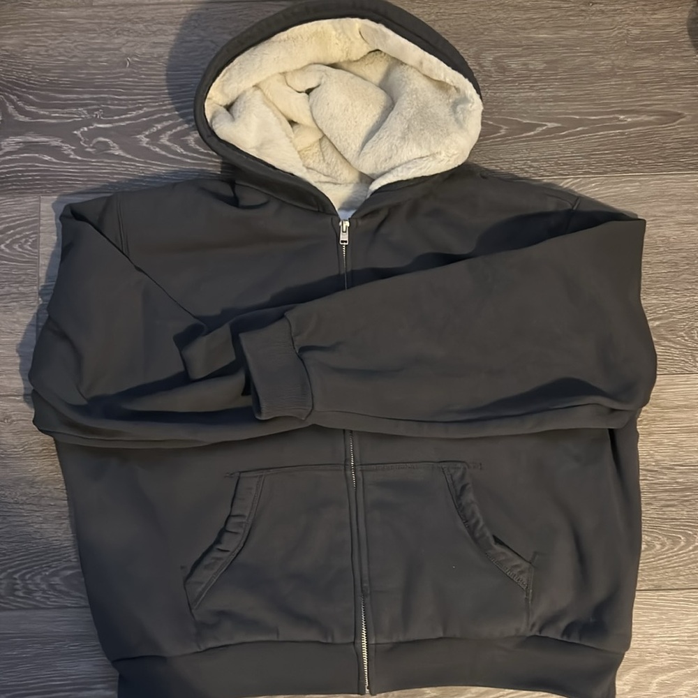 Women’s Hollister fleece liner zip up hoodie